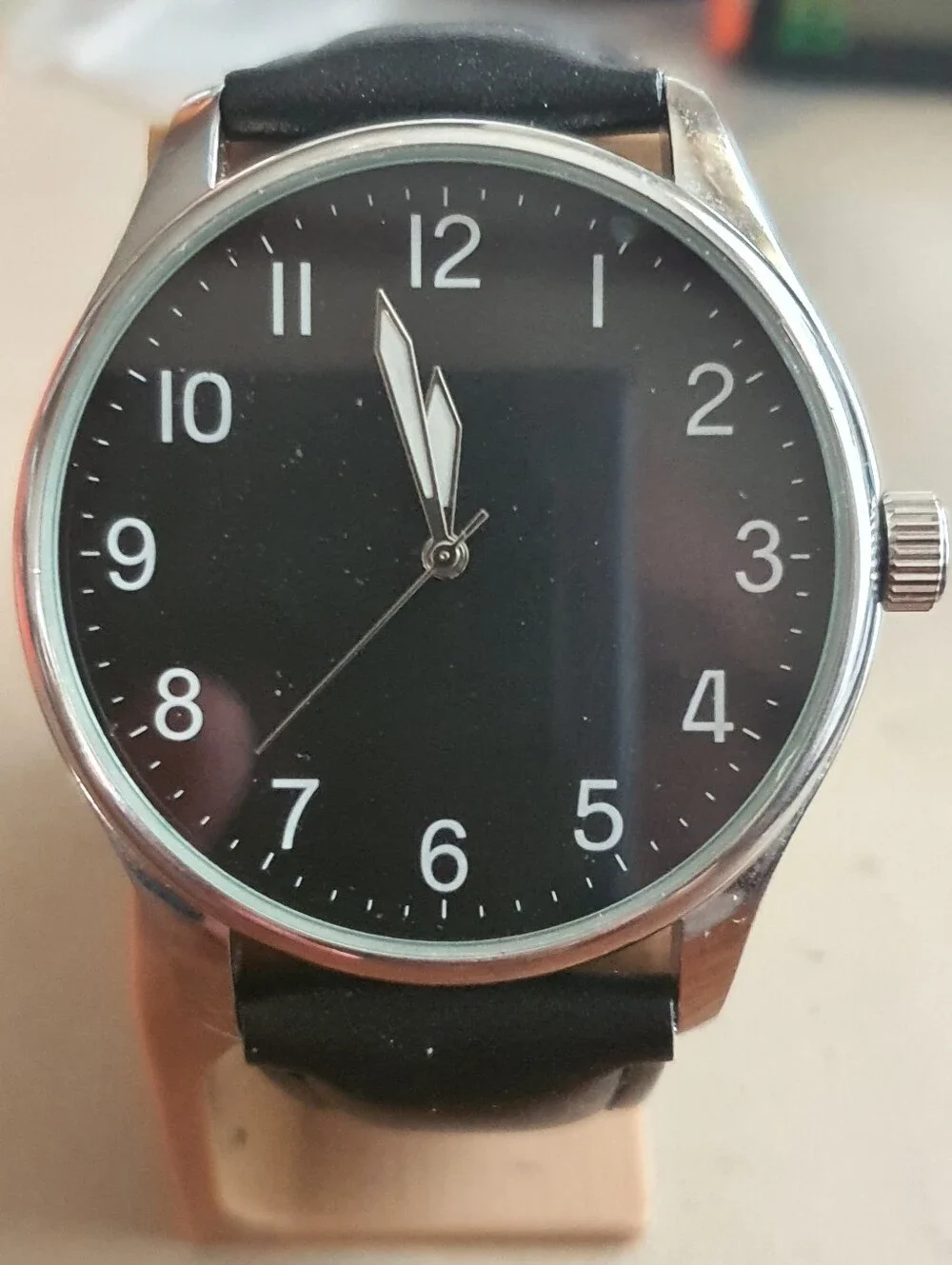 10/$20 FMDJO123 Silver/Black Leather Men's Watch